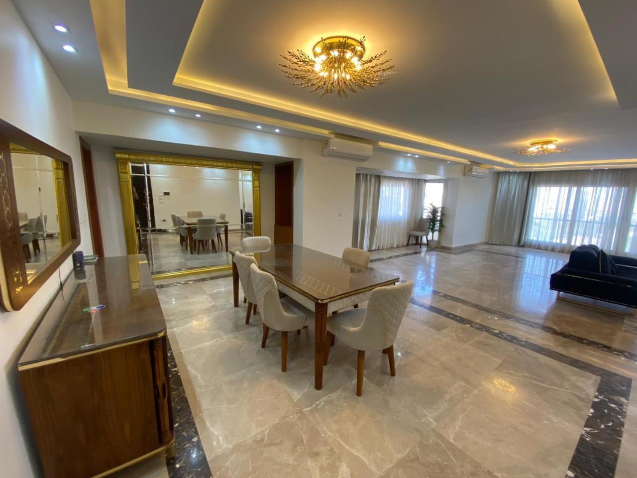 Apartment فاخرة Cairo