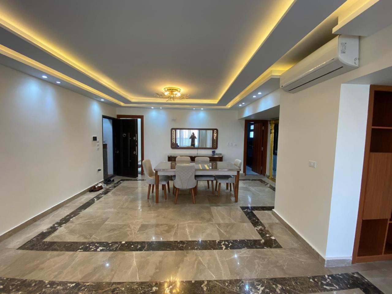 فاخرة Apartment