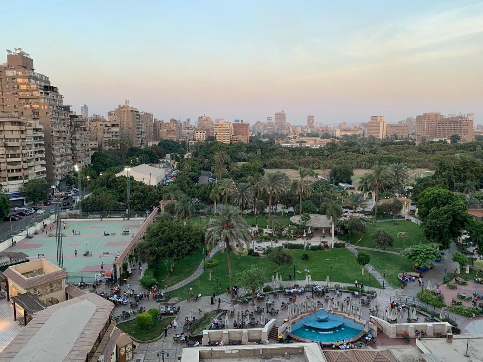فاخرة